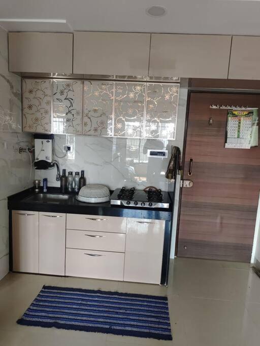 Full Furnished 1 Bhk In South Mumbaiアパートメント エクステリア 写真